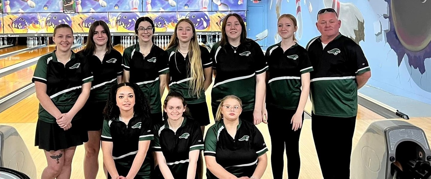 girlsbowling